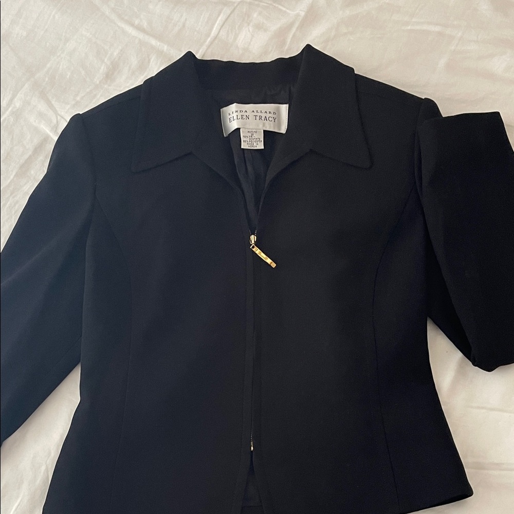 Ellen Tracy Women's Classic Black Blazer